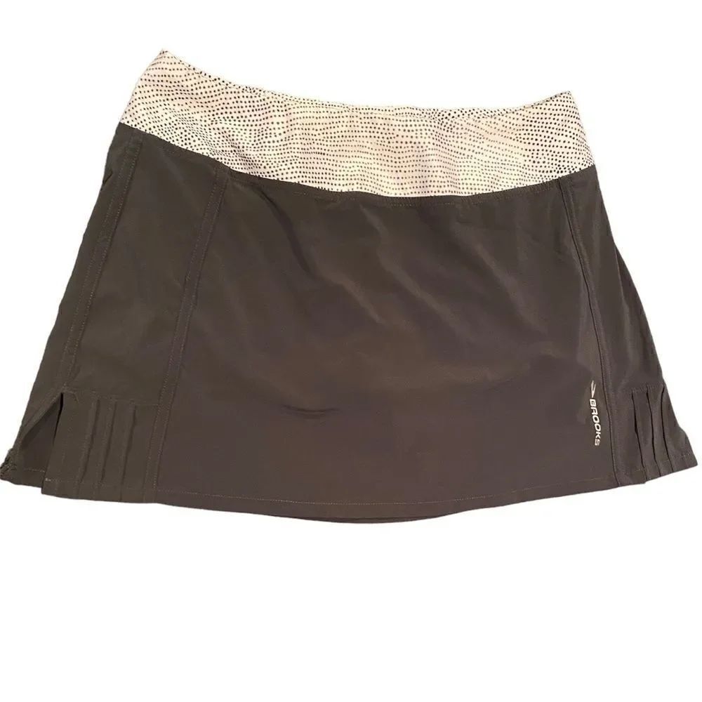Brooks Tennis Skort Skirt Size Medium GreyWith Polka Dot Top Trim